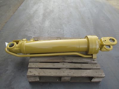 Caterpillar 972H - Cylinder, boom